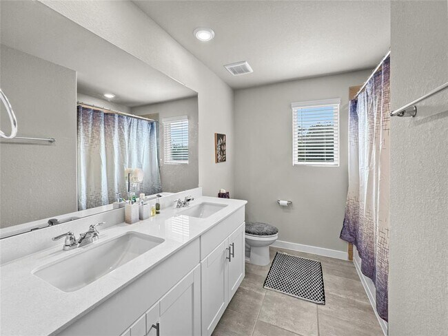 Building Photo - 18602 Etta Pnes Cir