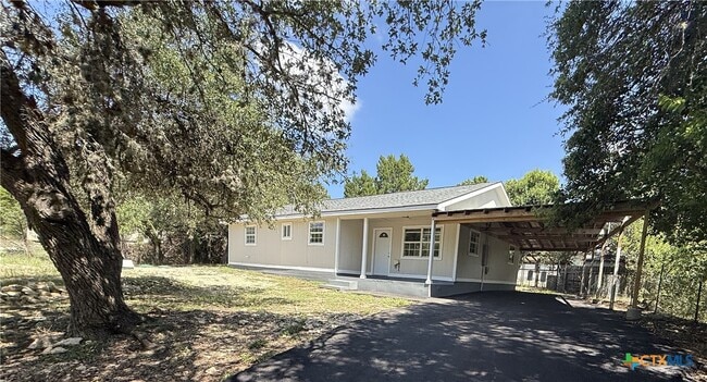 Building Photo - 560 Wickford Way