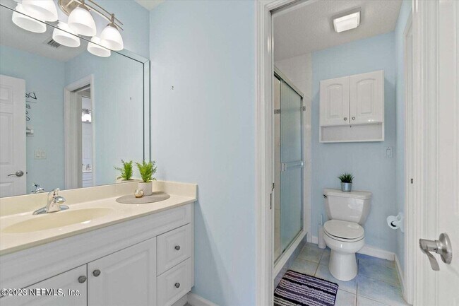 Building Photo - 3826 Reedpond Dr N