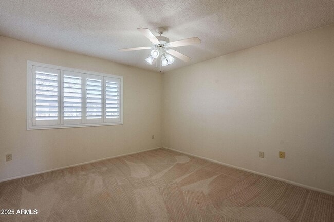 Building Photo - 13611 N Newcastle Dr