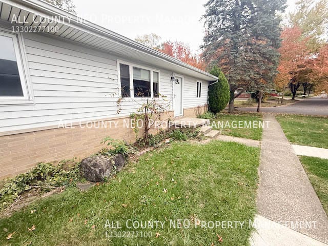 Building Photo - 1319 Sparhawk Ave