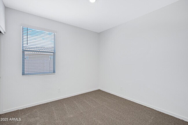 Building Photo - 30450 Sage St