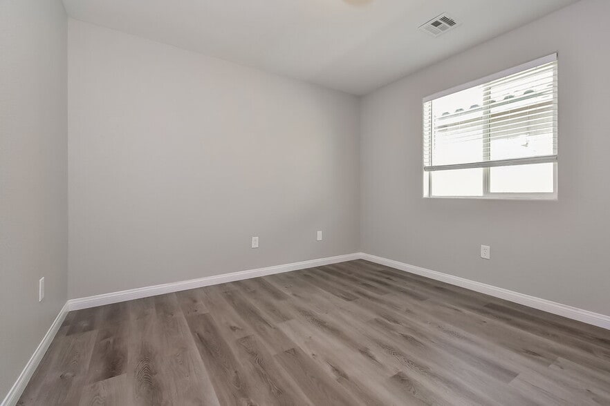 Building Photo - 3164 Varenna Ridge Ave