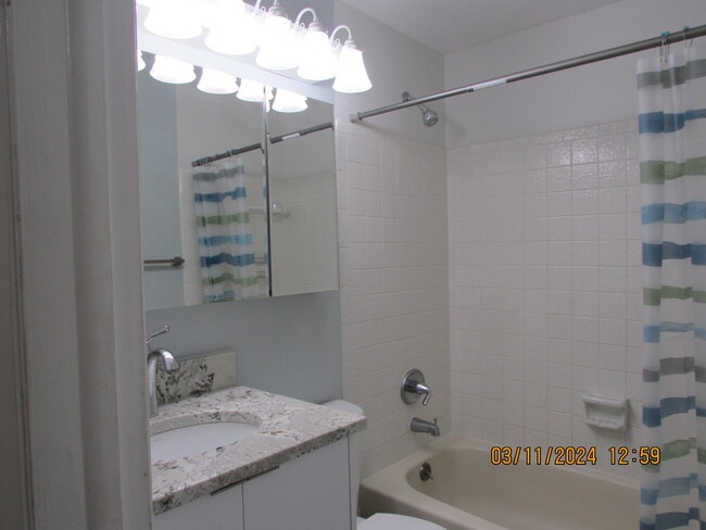 Building Photo - 1128 Mary Joye Ave
