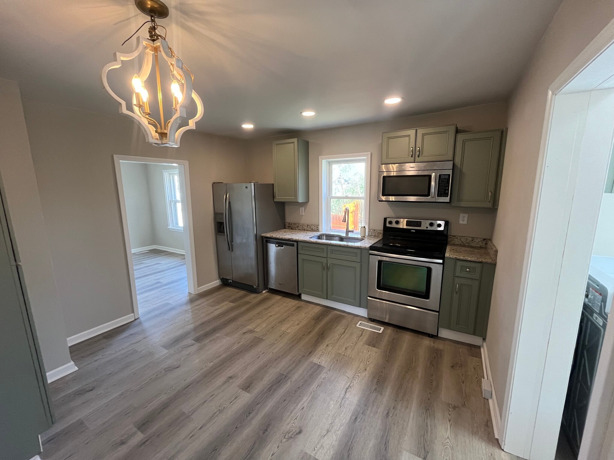 Building Photo - 1449 Marion St