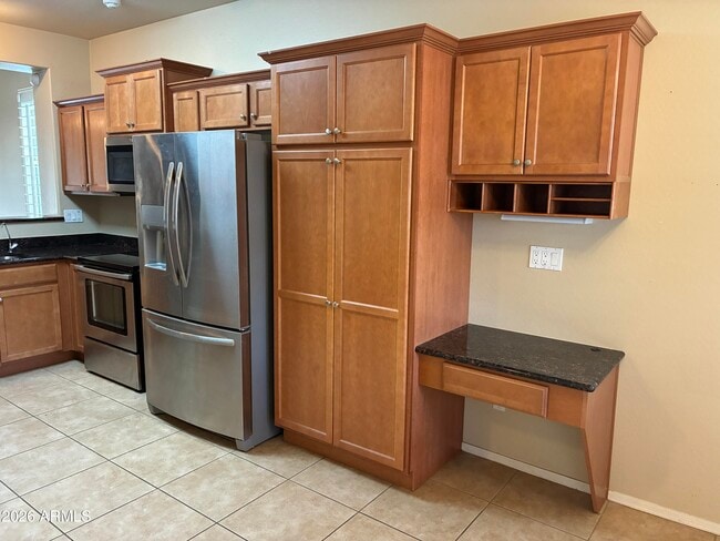 Building Photo - 8011 S 70th Dr