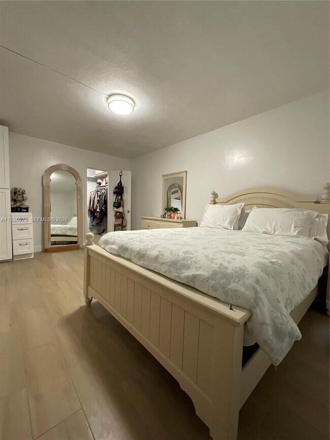 Building Photo - 820 NW 87th Ave