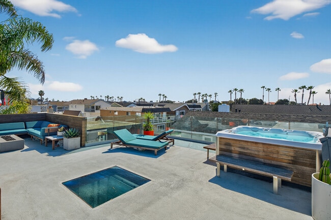 Building Photo - 219 Colton St