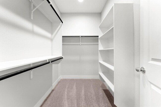Building Photo - 2205 Vino Dulce