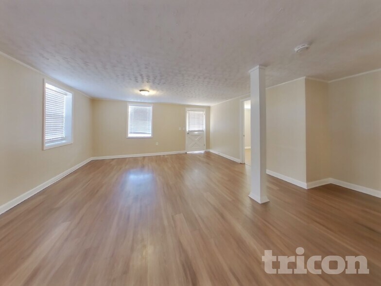 Building Photo - 114 Grassdale Rd