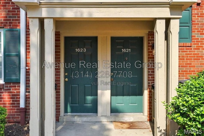 Building Photo - 1621 High School Dr