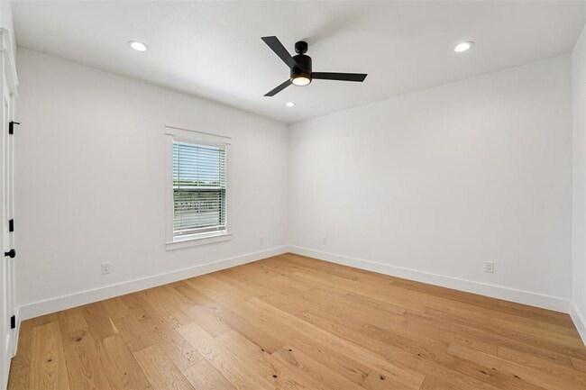 Building Photo - 416 Stagecoach Trail