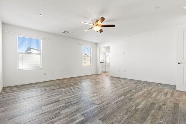 Building Photo - Newly Built 6 Bed / 2.5 Bath Single-Family Home with Upgraded Kitchen and Fully Fenced Yard in So...