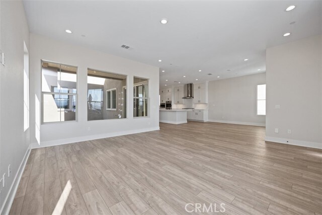 Building Photo - 9355 Astor