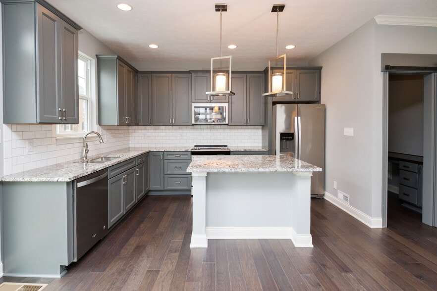 Building Photo - 15295 Mystic Rock Dr