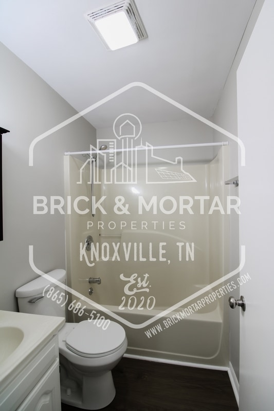 Building Photo - 137 Tallent Way