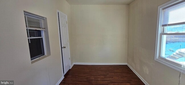 Building Photo - 1255 Meigs Pl NE