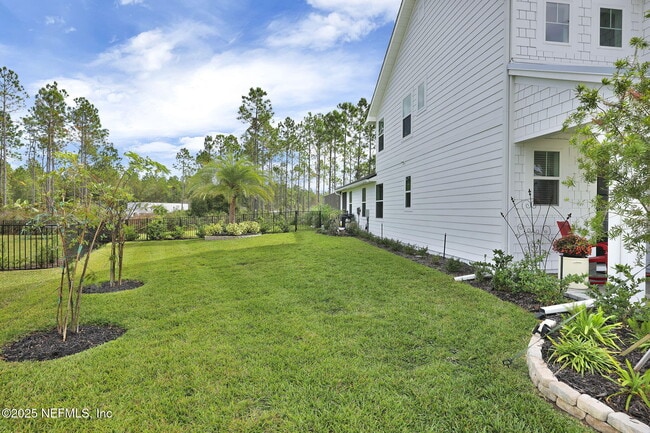 Building Photo - 299 Blue Hampton Dr