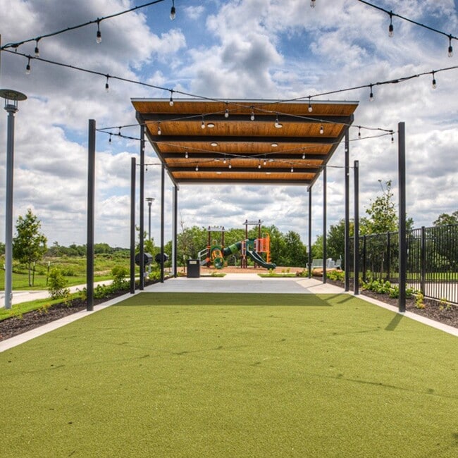 Building Photo - 4 BR / 2 BA - 2032 SF in Seguin - Arroyo Ranch!