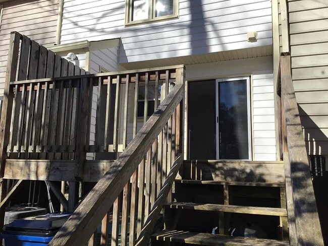 Building Photo - Charming 2-Bedroom Townhome in Bent Creek – Available March 10th