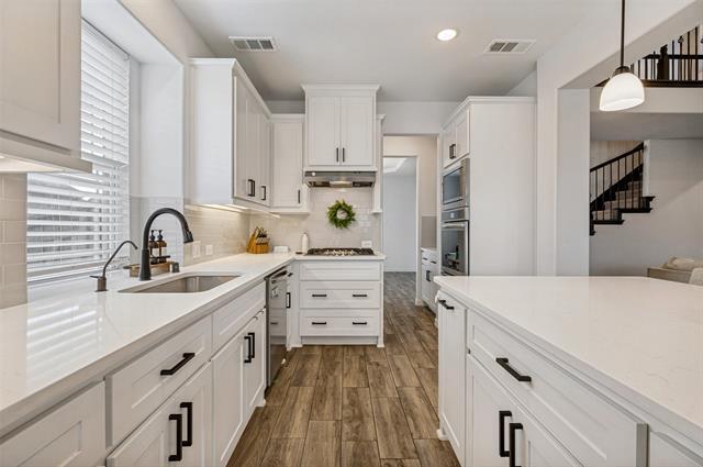 Building Photo - 808 Violet Wy