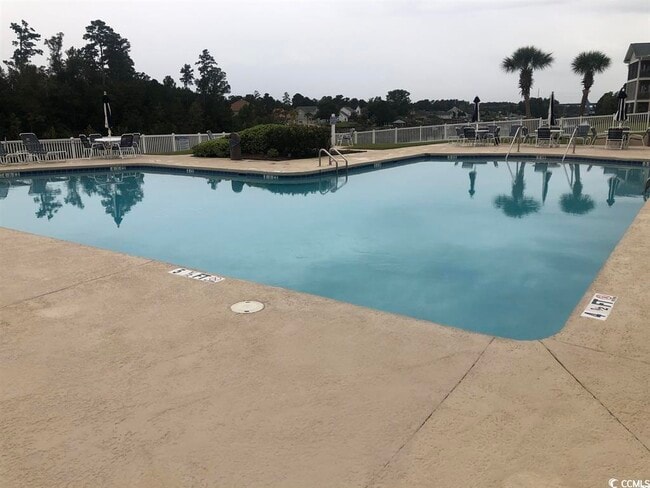 Building Photo - 628 Waterway Village Blvd