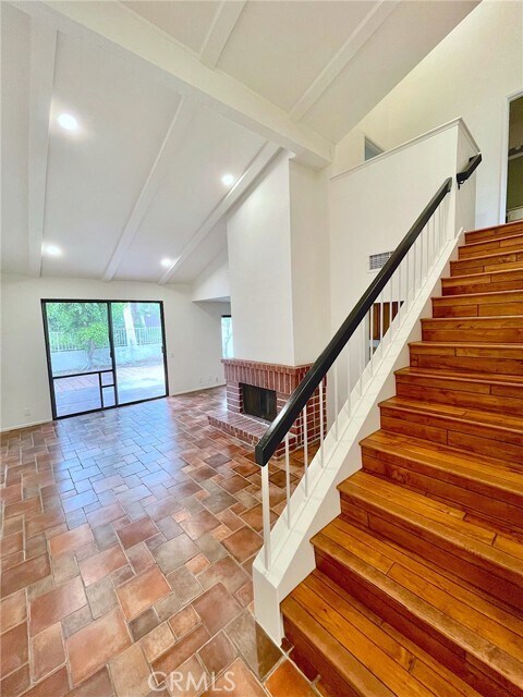 Building Photo - 809 Creekside Dr
