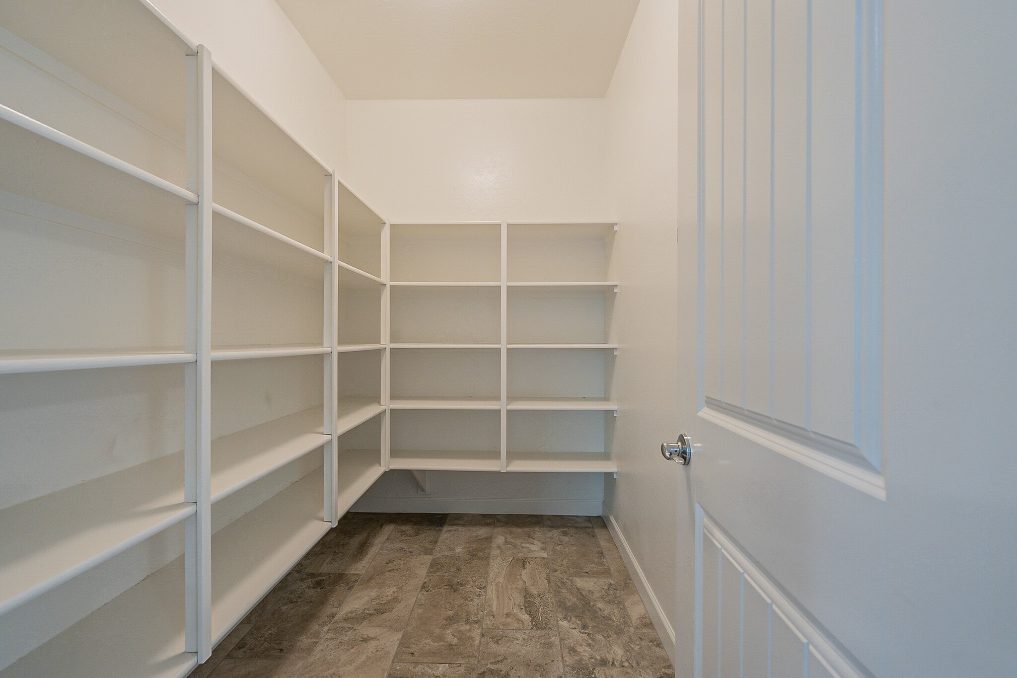 Building Photo - 15877 W Mauna Loa Ln