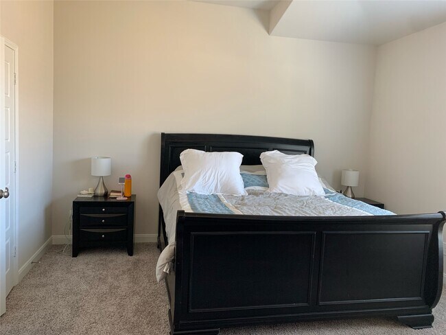 Building Photo - 4326 Pale Fox Ln