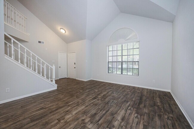 Building Photo - 86 W Stony Bridge Cir