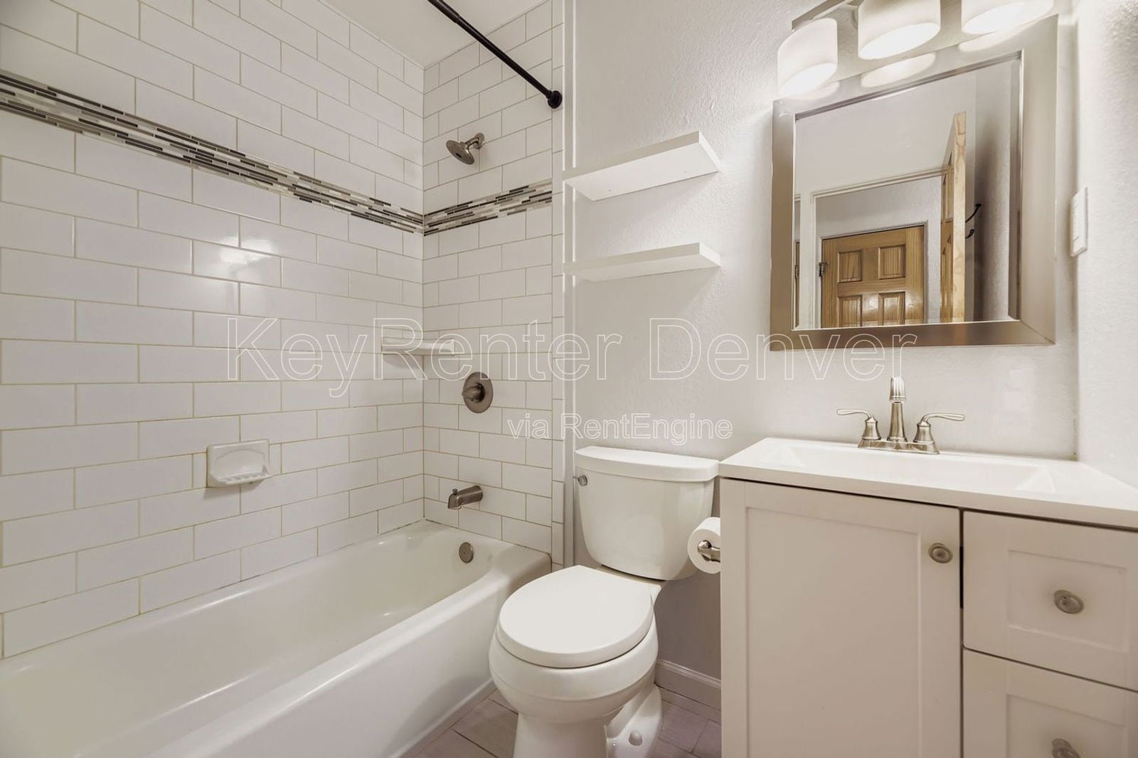 Building Photo - 2424 W 35th Ave