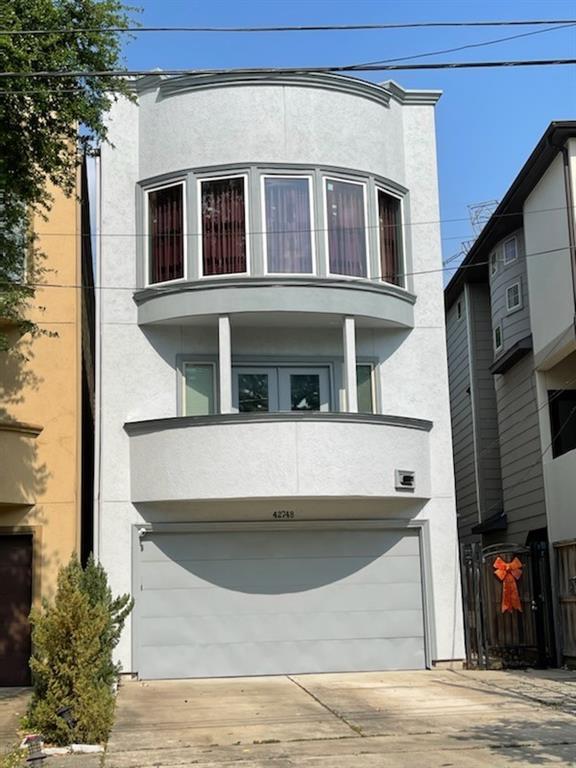 Building Photo - 4274 Childress St