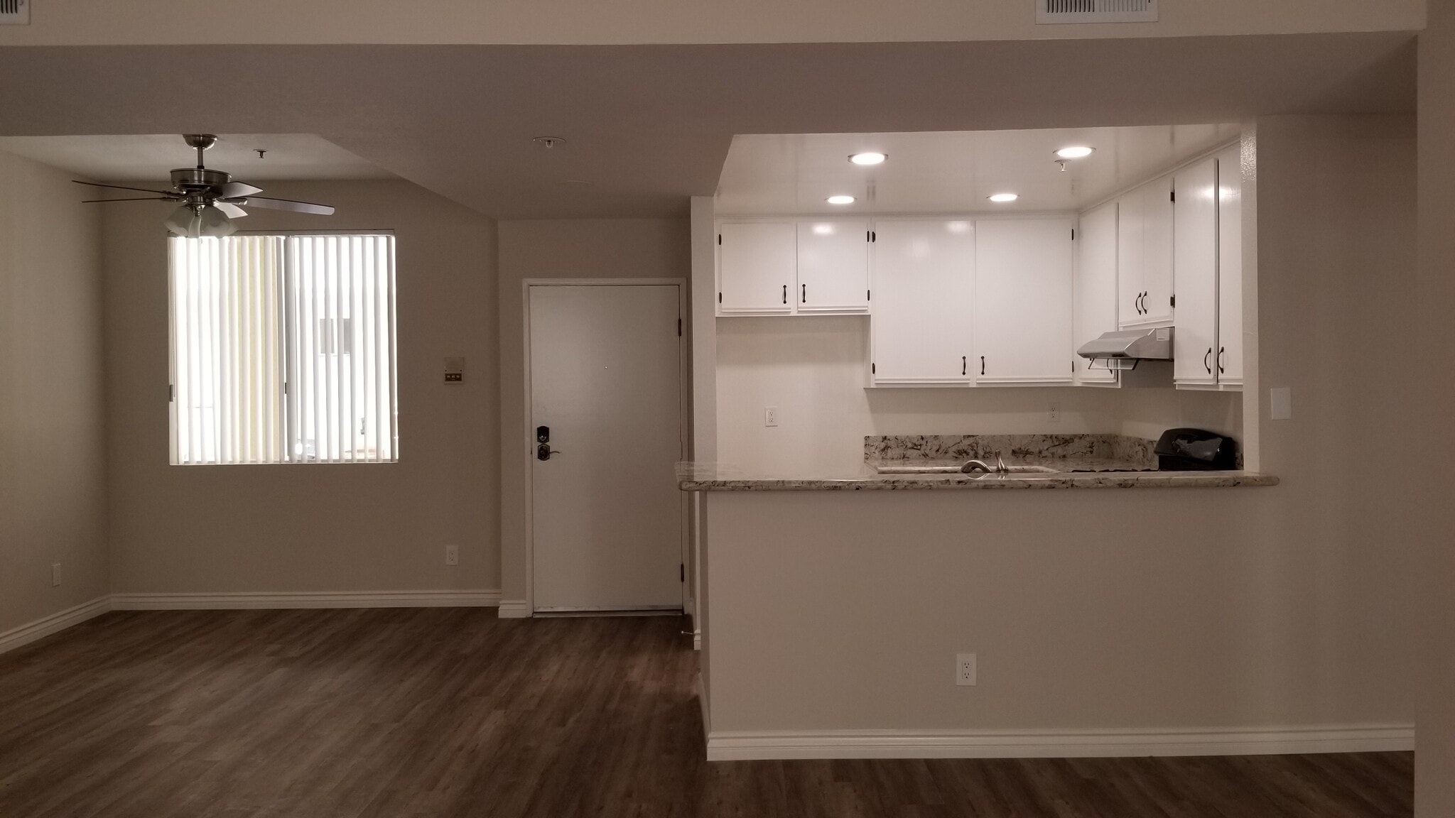 Building Photo - 90 N Michigan Ave