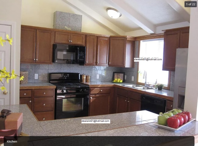 Building Photo - 2303 Morrie Dr