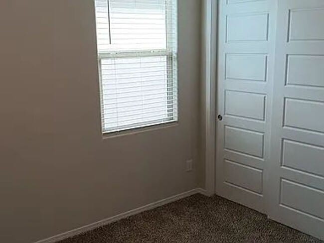 Building Photo - Welcome to this beautiful 3 bedroom, 2 bat...