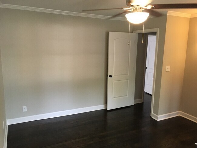Building Photo - 1210 Allenbrook Dr