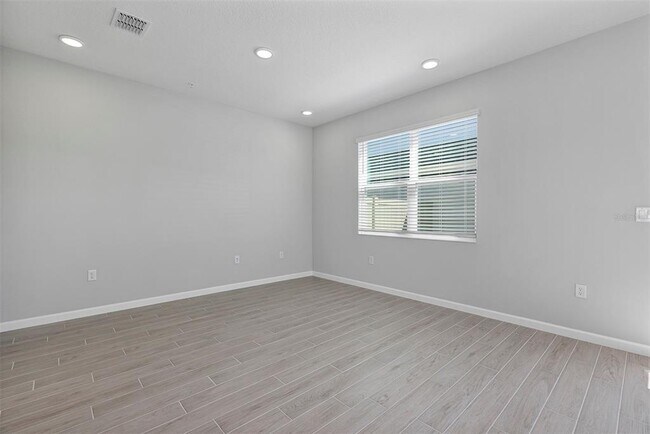 Building Photo - 691 Pothos St