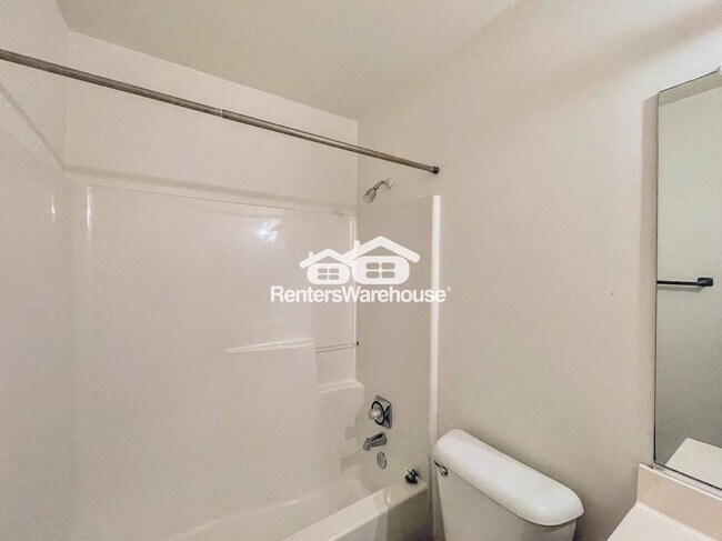Building Photo - 5623 Rivermill Cir