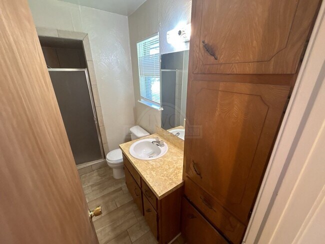 Building Photo - 2401 Mather Dr