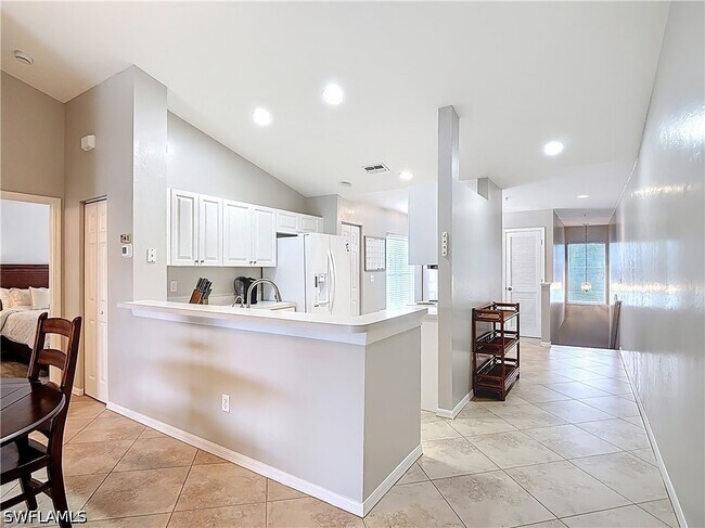 Building Photo - 4970 Deerfield Way