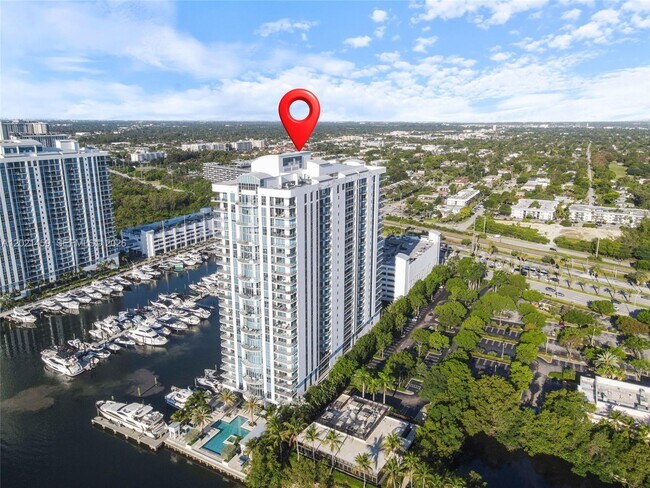 Building Photo - 17301 Biscayne Blvd