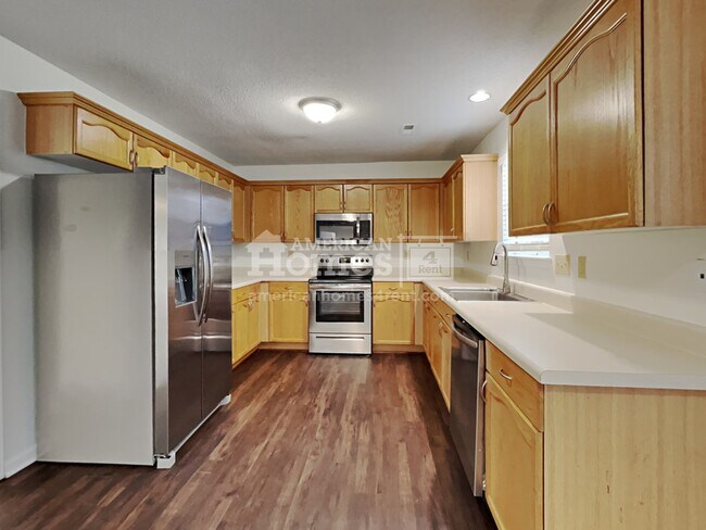 Building Photo - 149 Rose Street
