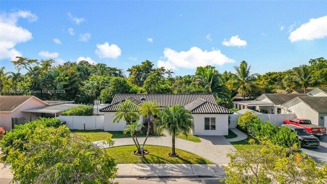 Primary Photo - 5874 NW 199th St