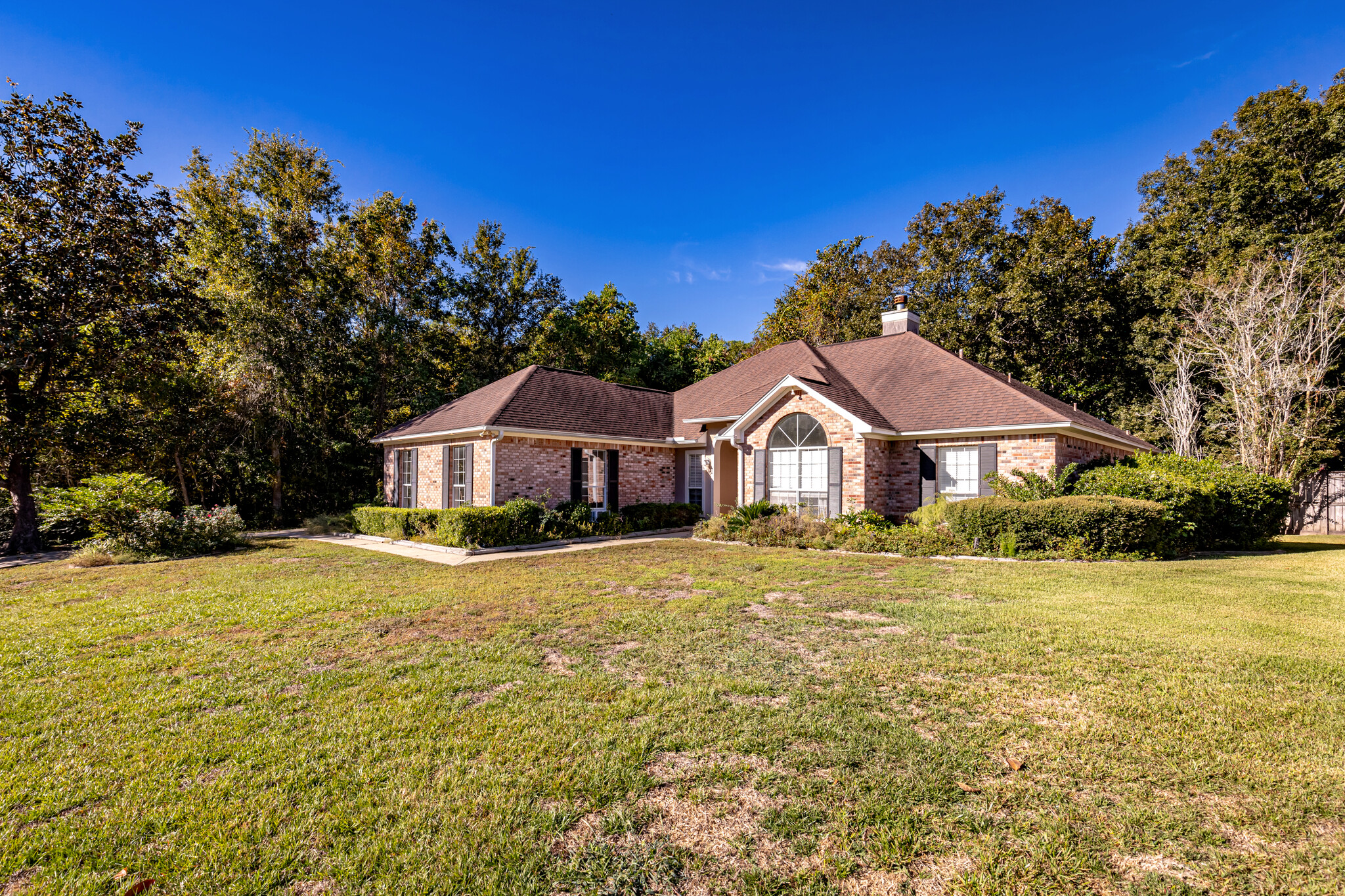 Building Photo - 813 Magnolia Bayou Blvd