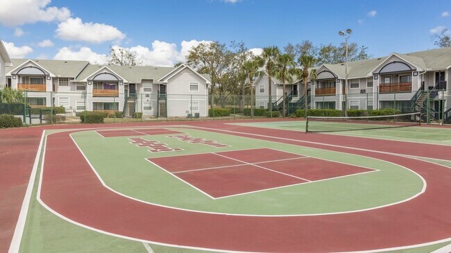 Building Photo - 1450 Sunshadow Dr