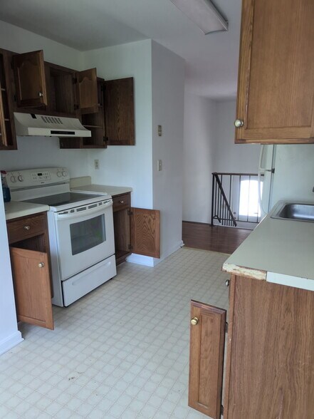 Building Photo - 314 Moonlight Ct