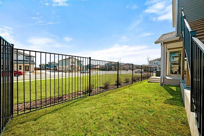 Building Photo - 8417 Laughlin Ln