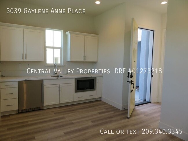 Building Photo - 3039 Gaylene Ann Pl