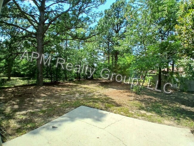 Building Photo - Newly Remodeled Home in Southeast Columbia