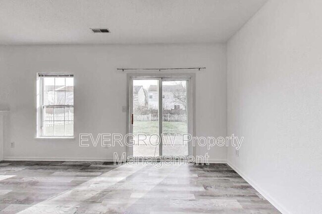 Building Photo - 7139 Kimble Dr